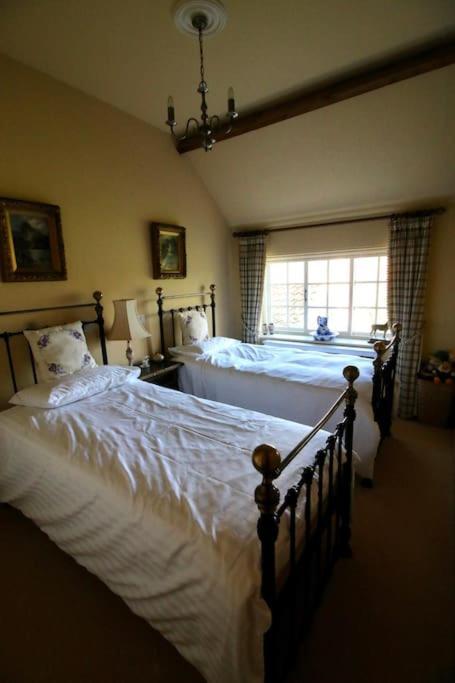Characterful Yorkshire Cottage, Beautiful Views Eksteriør billede